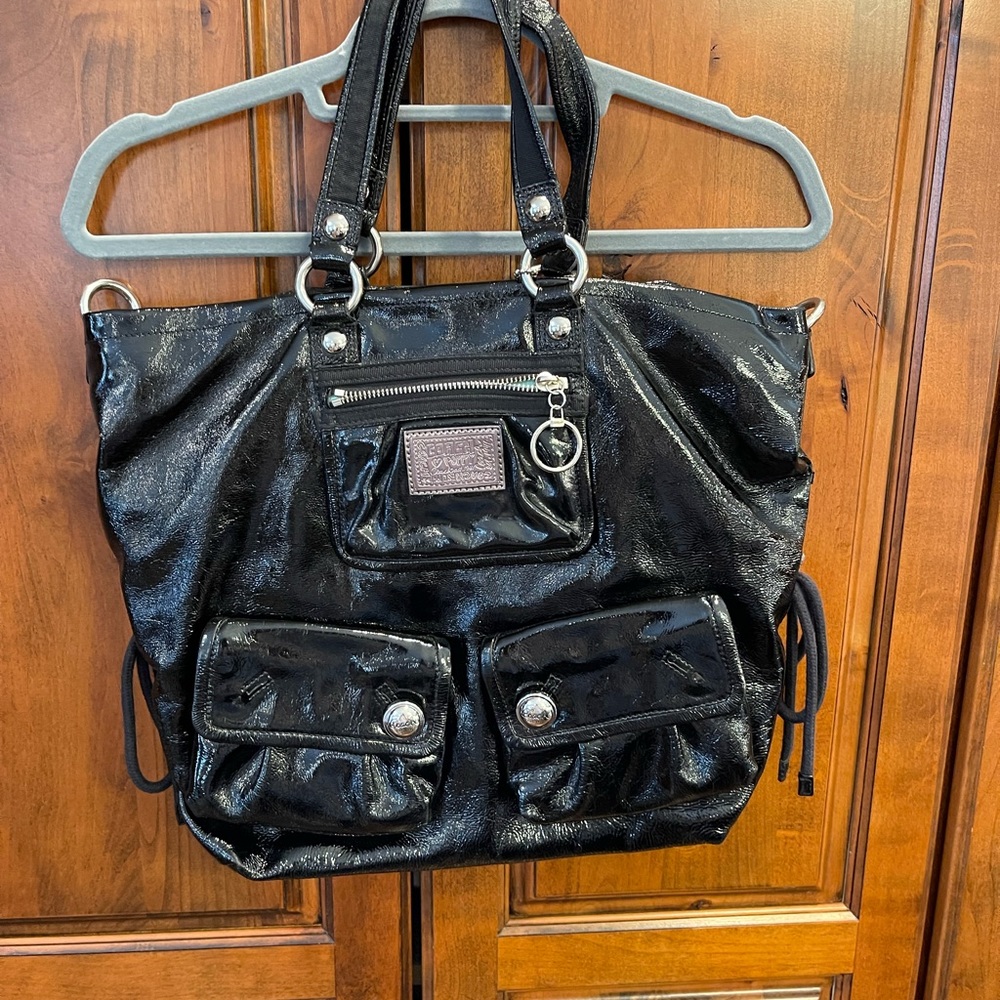 Coach Poppy patent leather bag hardly used.
